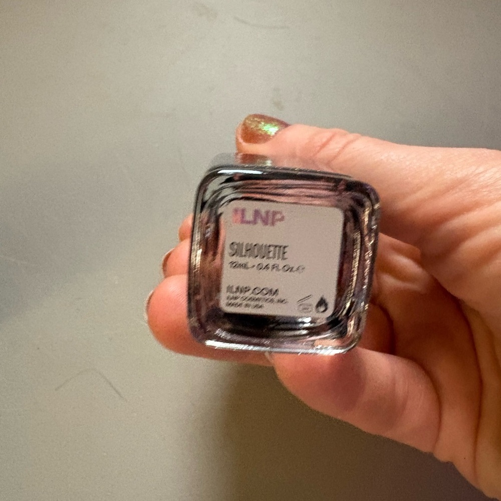 Bundle of five ILNP nail polishes - Picture 5 of 6